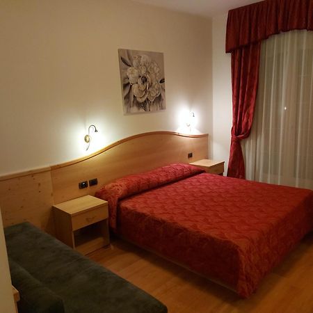 Hotel Garni Arnica Molveno Esterno foto