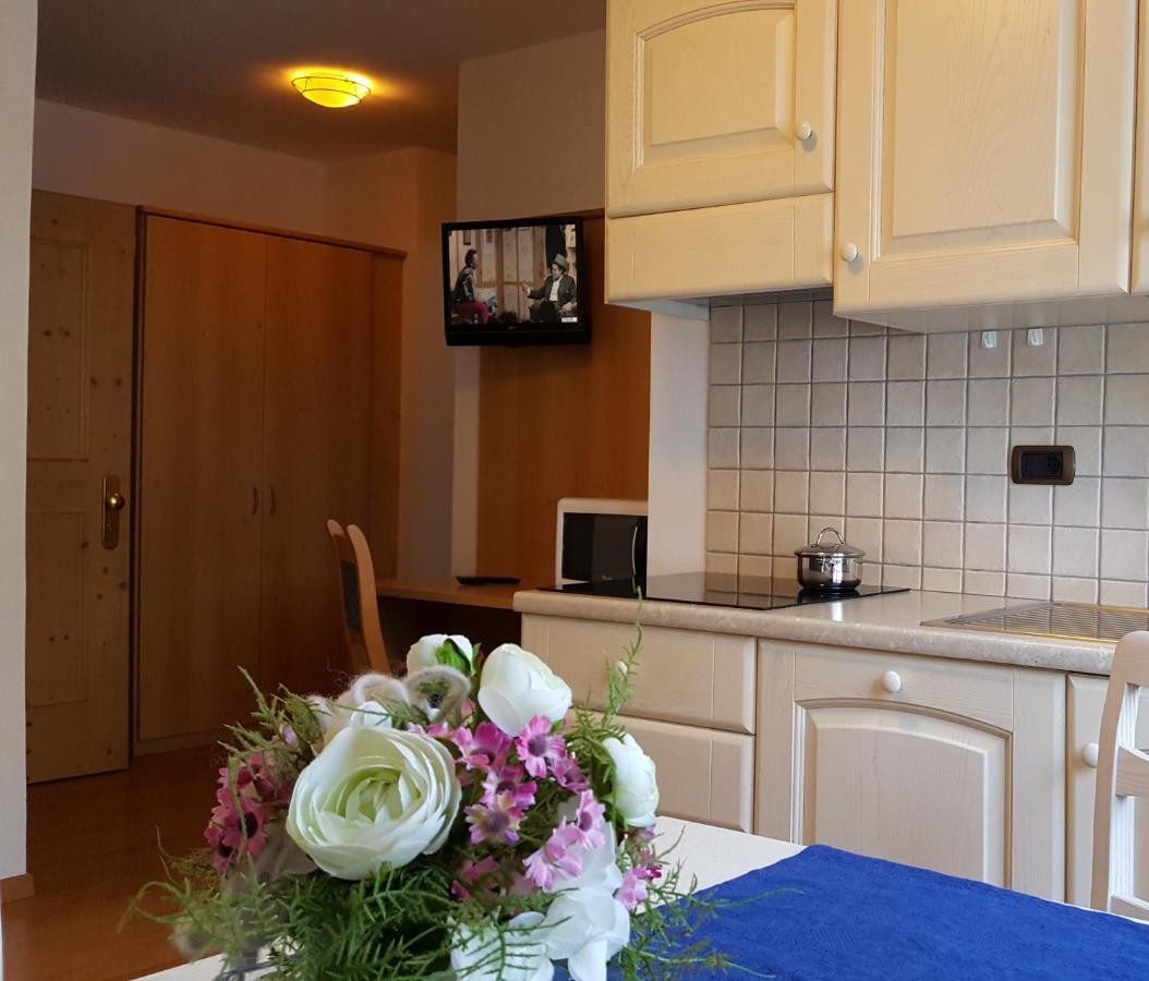 Hotel Garni Arnica Molveno Esterno foto