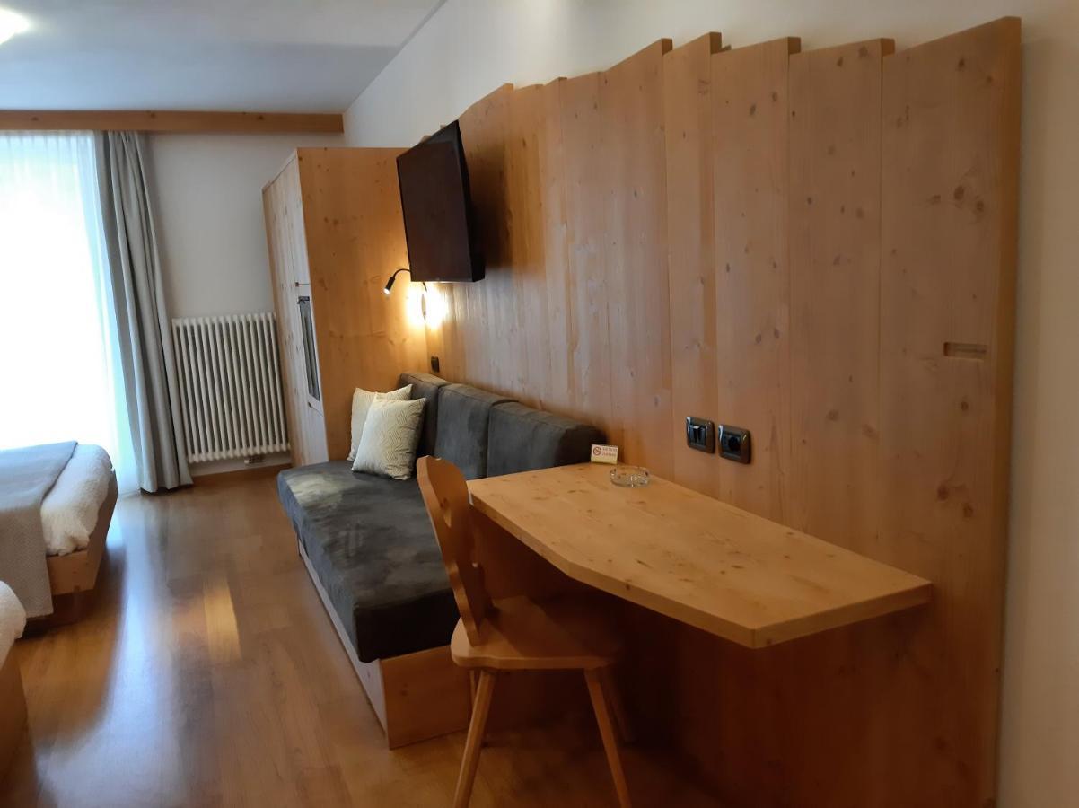 Hotel Garni Arnica Molveno Esterno foto