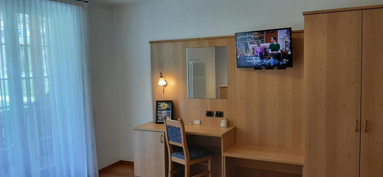 Hotel Garni Arnica Molveno Esterno foto