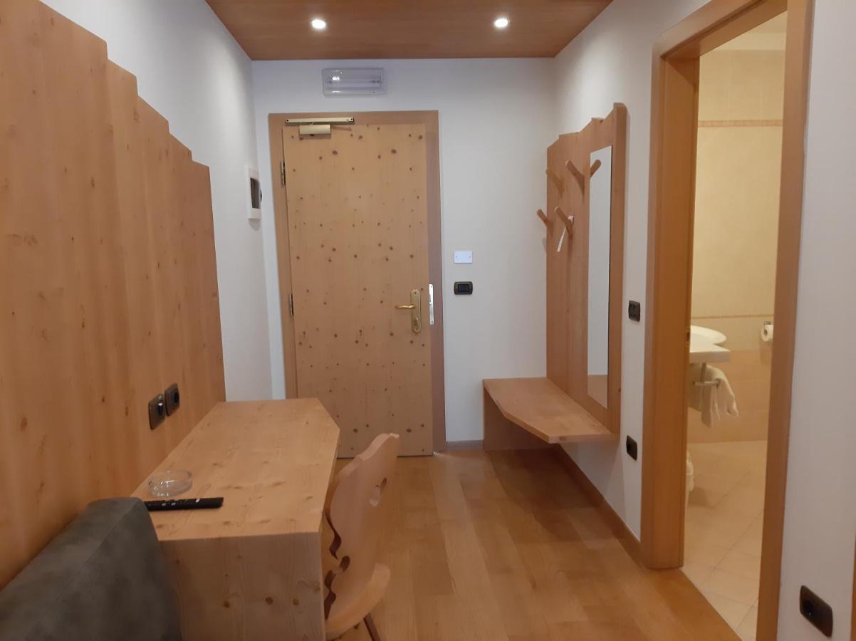 Hotel Garni Arnica Molveno Esterno foto