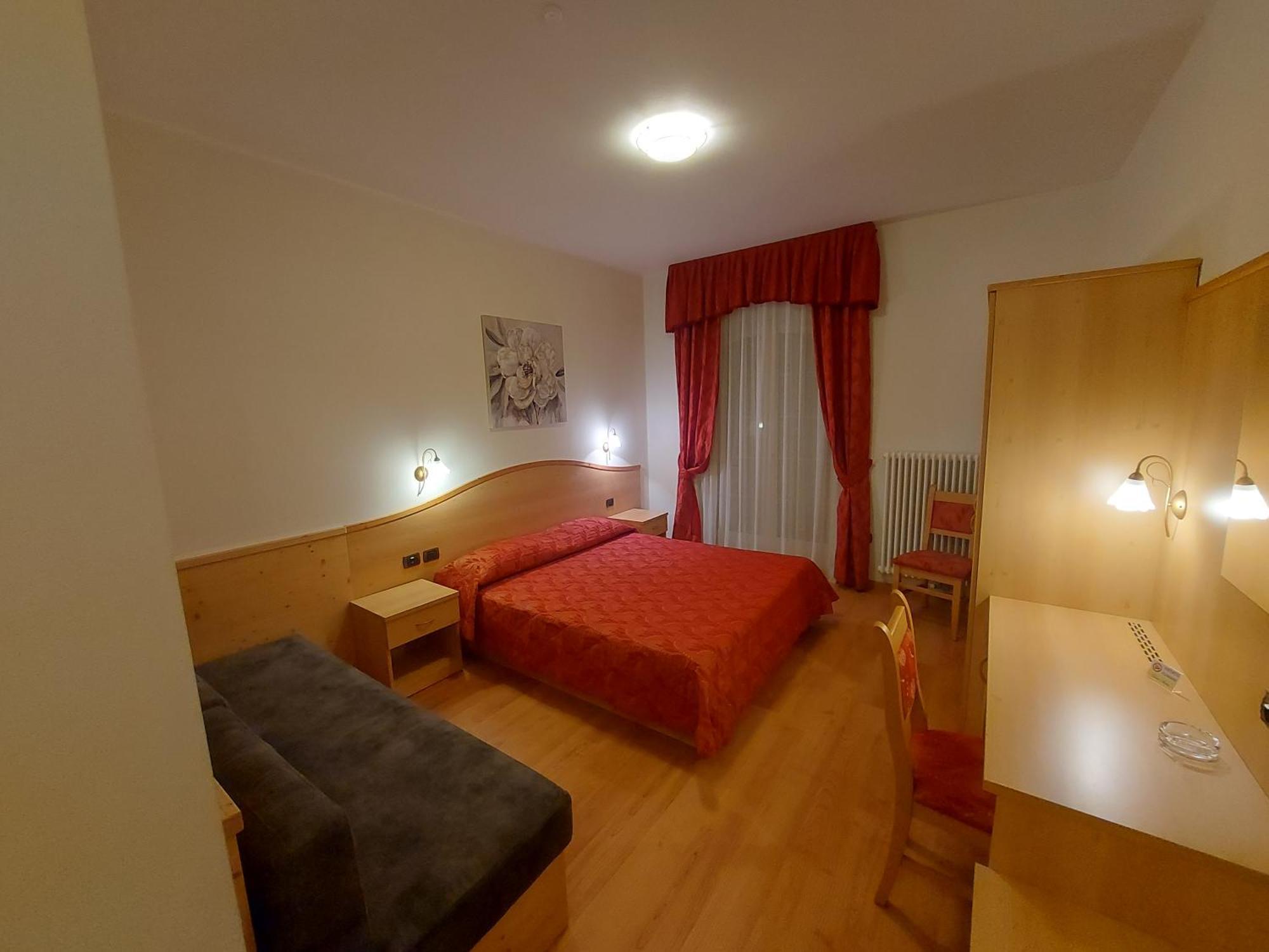 Hotel Garni Arnica Molveno Esterno foto